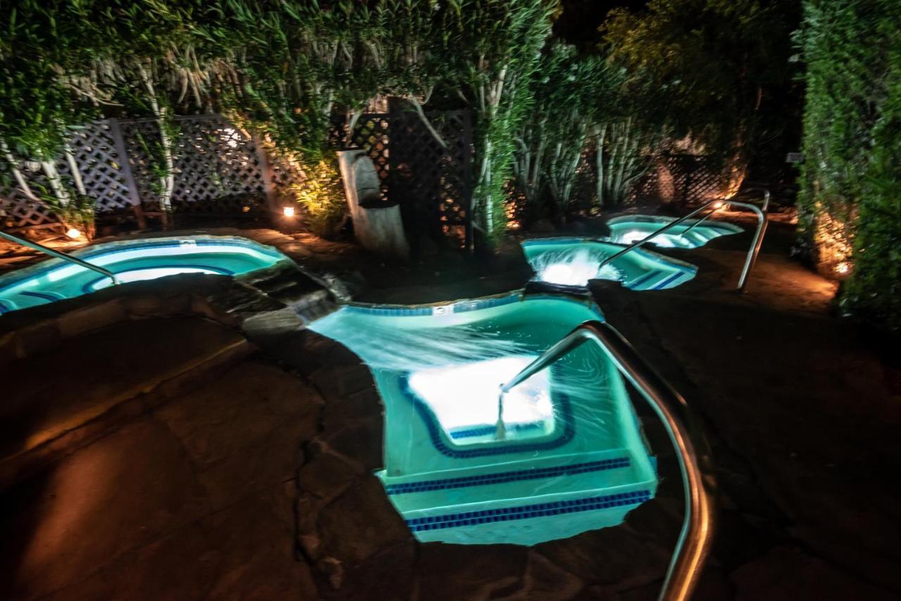 Tuscany Hills Retreat Escondido Exterior photo